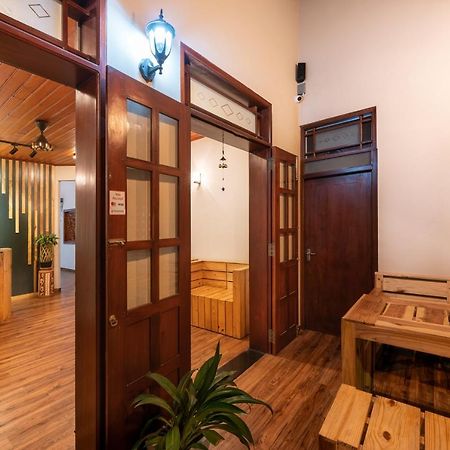 Gentz Residency & Restaurant Hotel Colombo Exterior photo