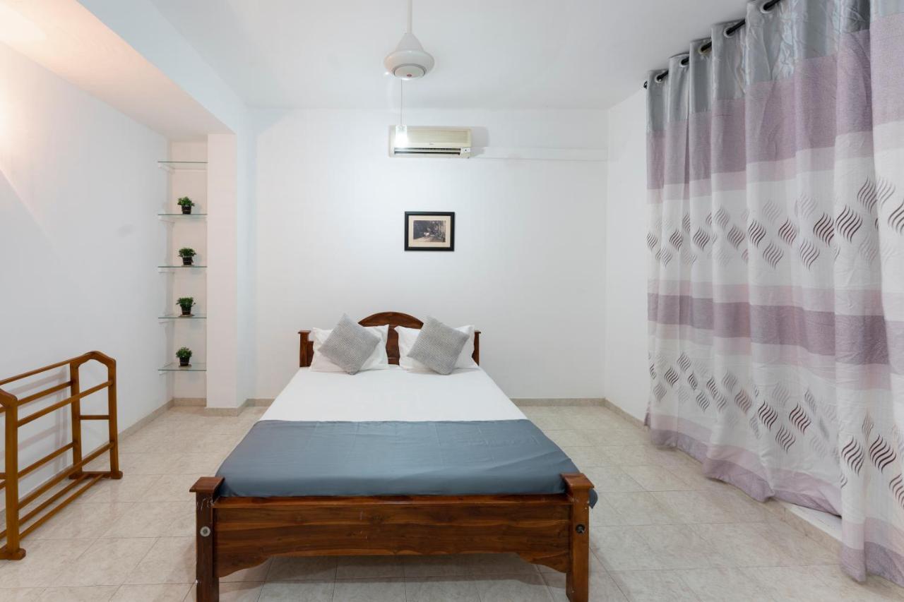 Gentz Residency & Restaurant Hotel Colombo Exterior photo